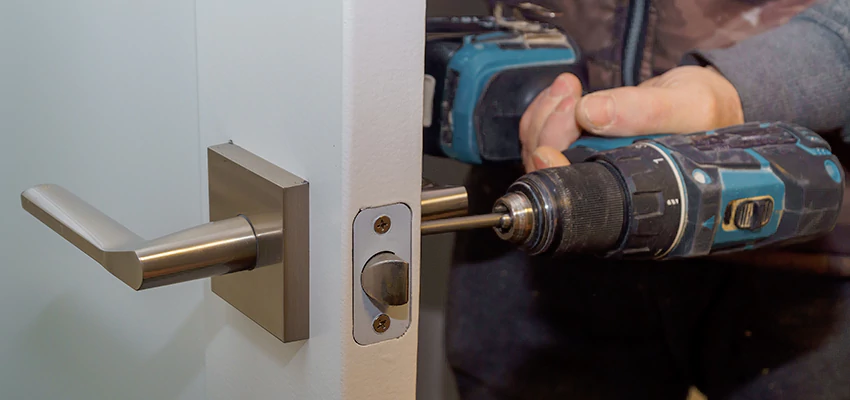 Broken Door Handle Lock Repair in Riverside, California