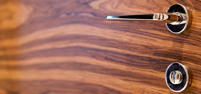 On Demand Locksmith For Key Fobs Repair in Riverside, California